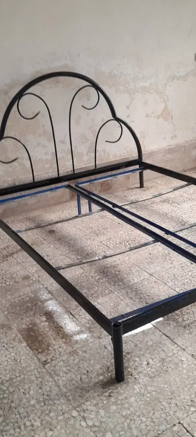 تخت خواب فلزی دونفره|تخت و سرویس خواب|کرج, محمود آباد|دیوار