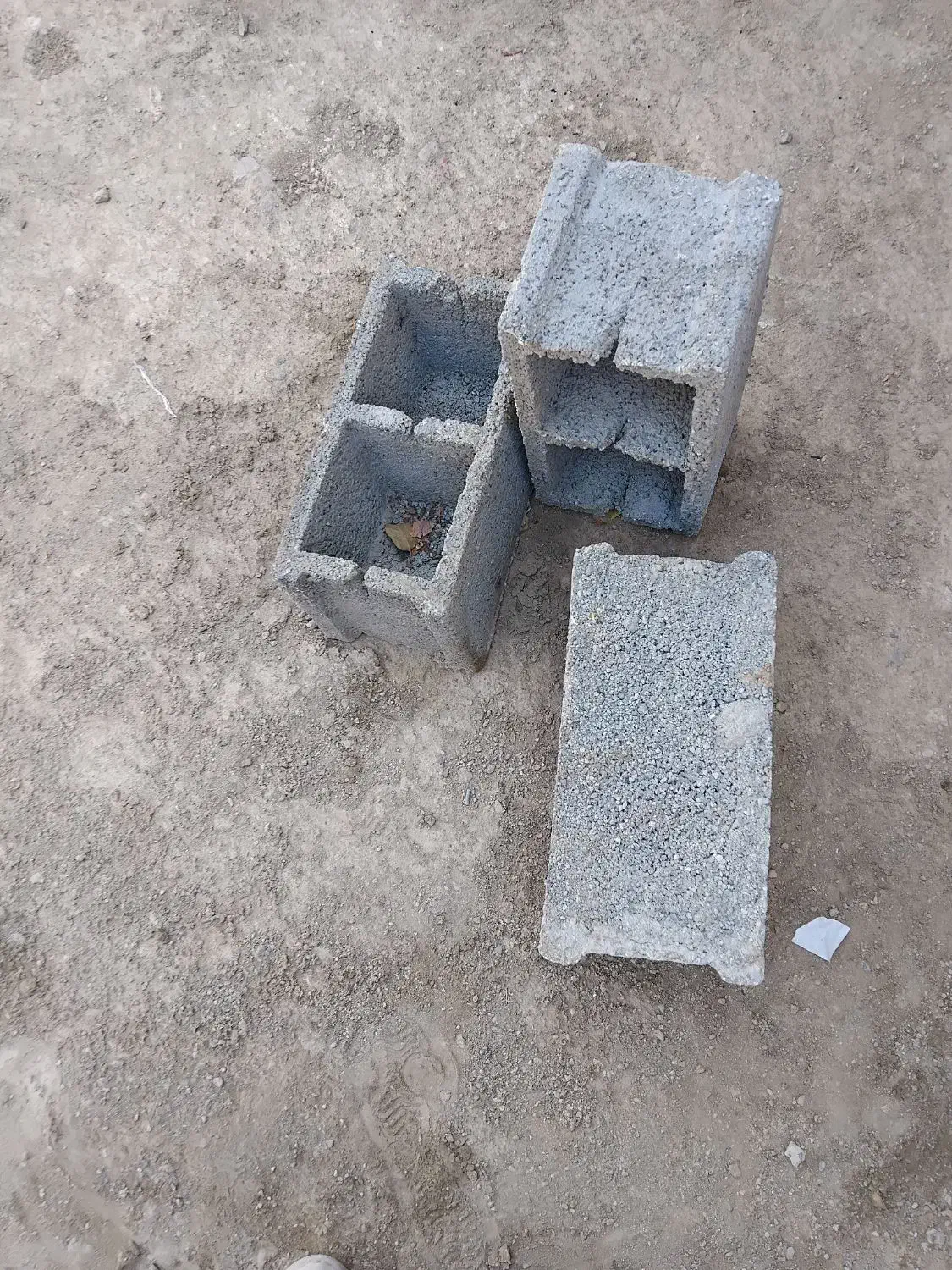 کارگاه تولیدی بلوک وانواع موزاییک نوین|مصالح و تجهیزات ساختمان|فامنین, |دیوار