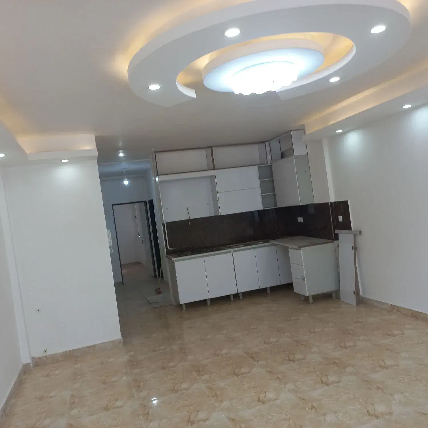 اجاره خانه ۹۰ متری صفر در حمیدیان|اجارهٔ آپارتمان|رشت, ولکس|دیوار