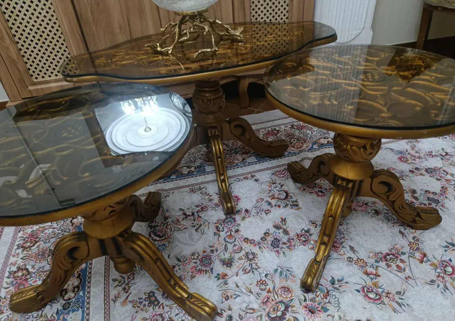 جلو مبلی و میز عسلی تمام چوب منبت کار دست|مبلمان خانگی و میز عسلی|رشت, دیانتی|دیوار