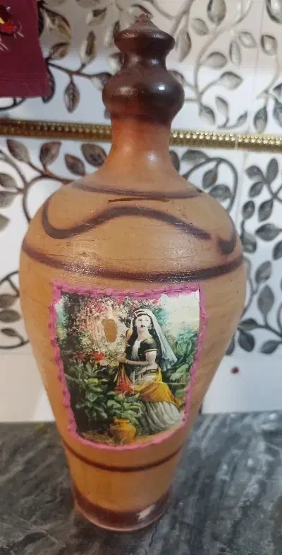 قلک|کلکسیون اشیاء عتیقه|مشهد, پورسینا|دیوار