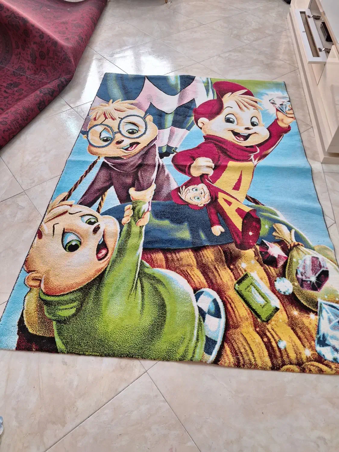 گلیم|فرش|کرج, مهرویلا جنوبی|دیوار