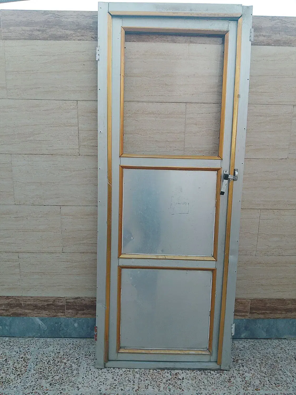 درب الومنیوم|مصالح و تجهیزات ساختمان|ایذه, |دیوار