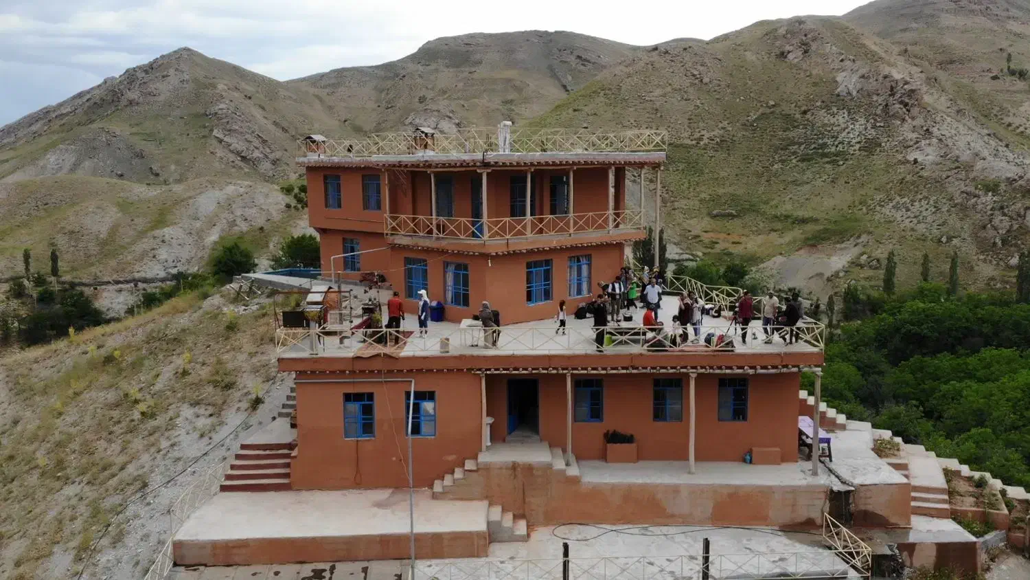 استخدام نیروی خدماتی برای بومگردی همراه بامکان|استخدام سرایداری و نظافت|درگز, |دیوار