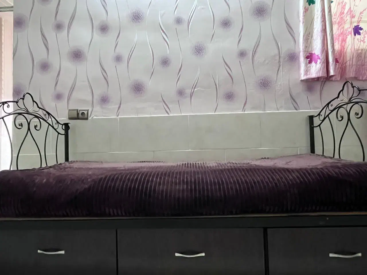 تخت خواب ،ایینه قدی|تخت و سرویس خواب|شیراز, دست خضر|دیوار