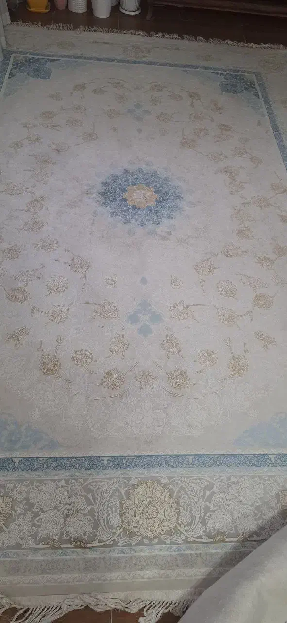 فرش ۱۲۰۰شانه 8میلیوتپالازموکت رنگ کرم1 وطوسی1500|فرش|مهاباد (آذربایجان غربی), |دیوار