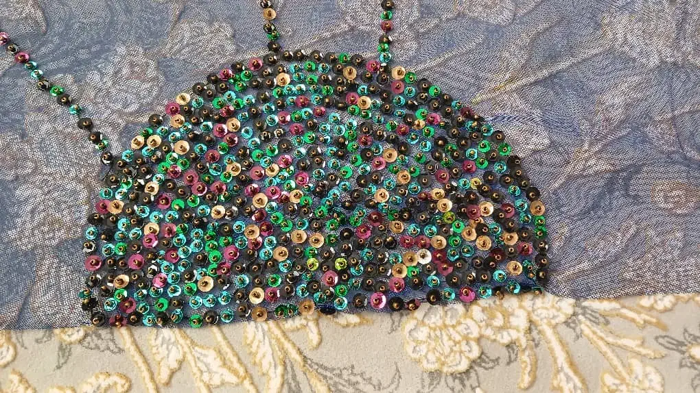 به چند نفر نیاز مندم|کیف، کفش، کمربند|مریوان, |دیوار