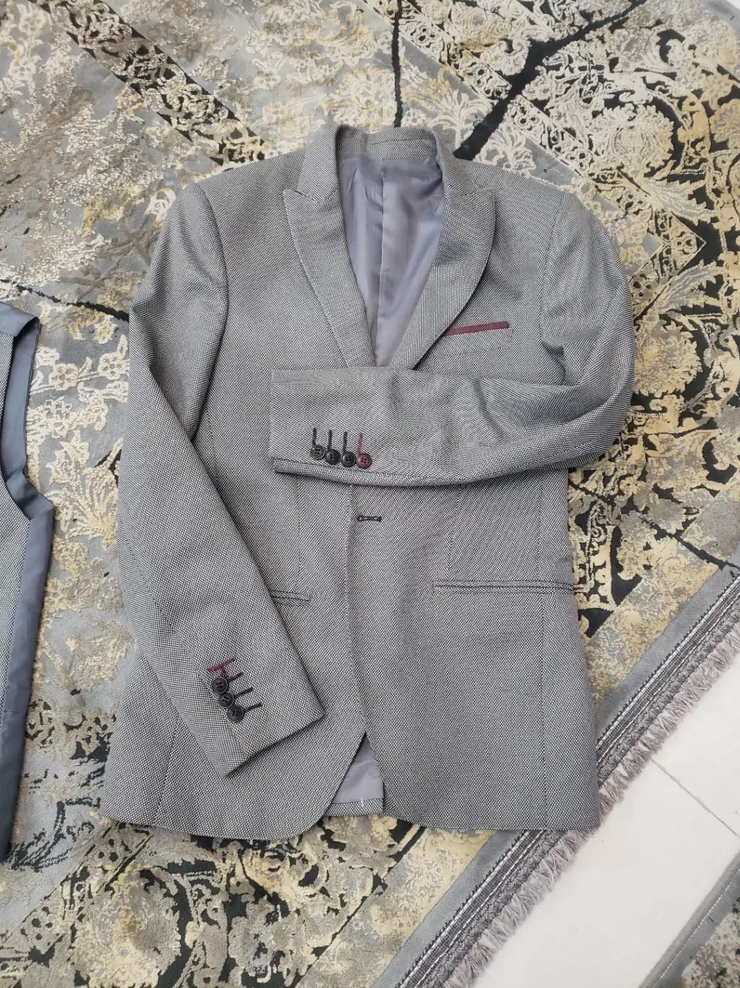 کت شلوار جلیقه درحدنو|لباس|پرند, فاز ۲|دیوار