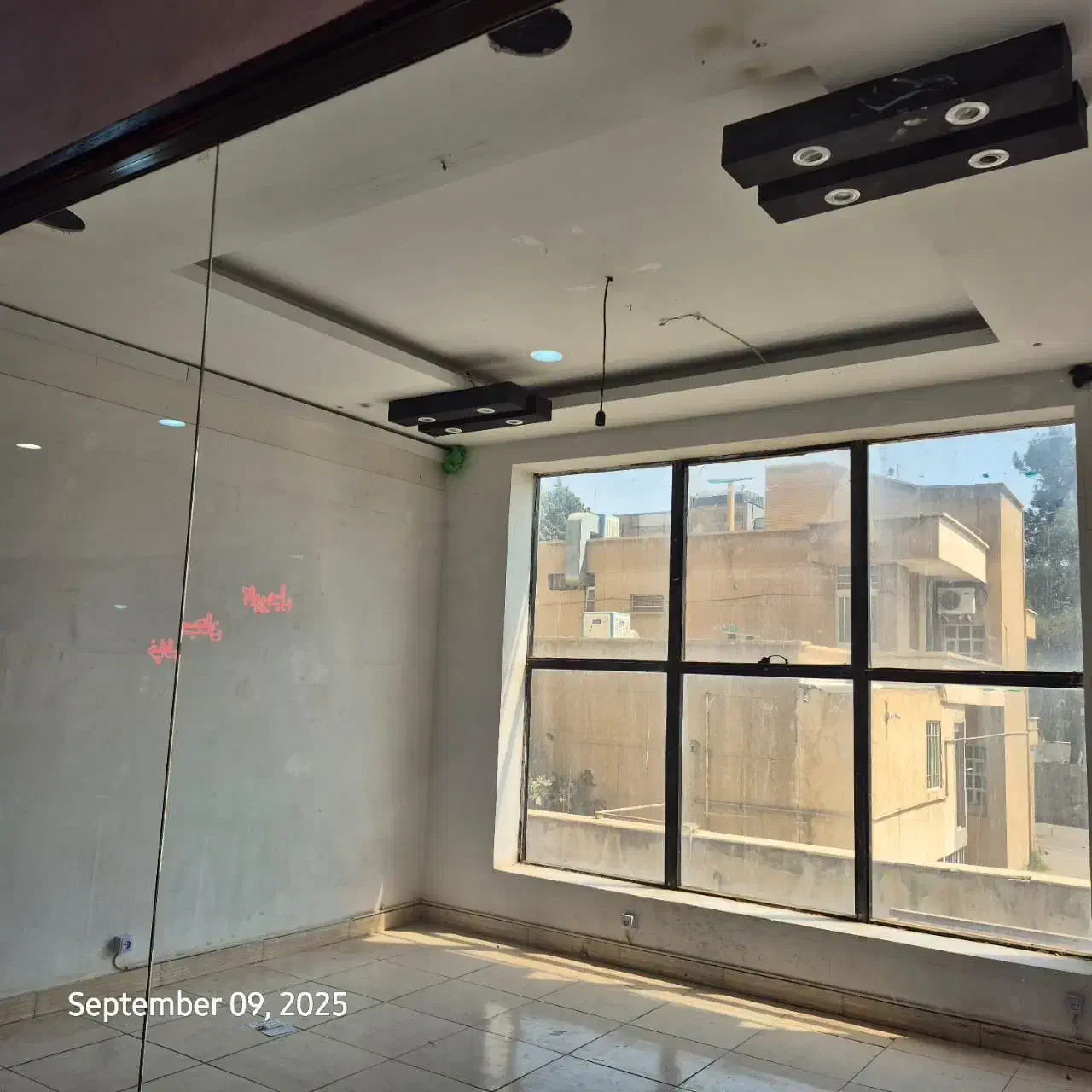 اجاره واحد تجاری واداری در هشتگرد|اجارهٔ دفتر کار، اتاق اداری، مطب|هشتگرد, شهرک راه آهن|دیوار