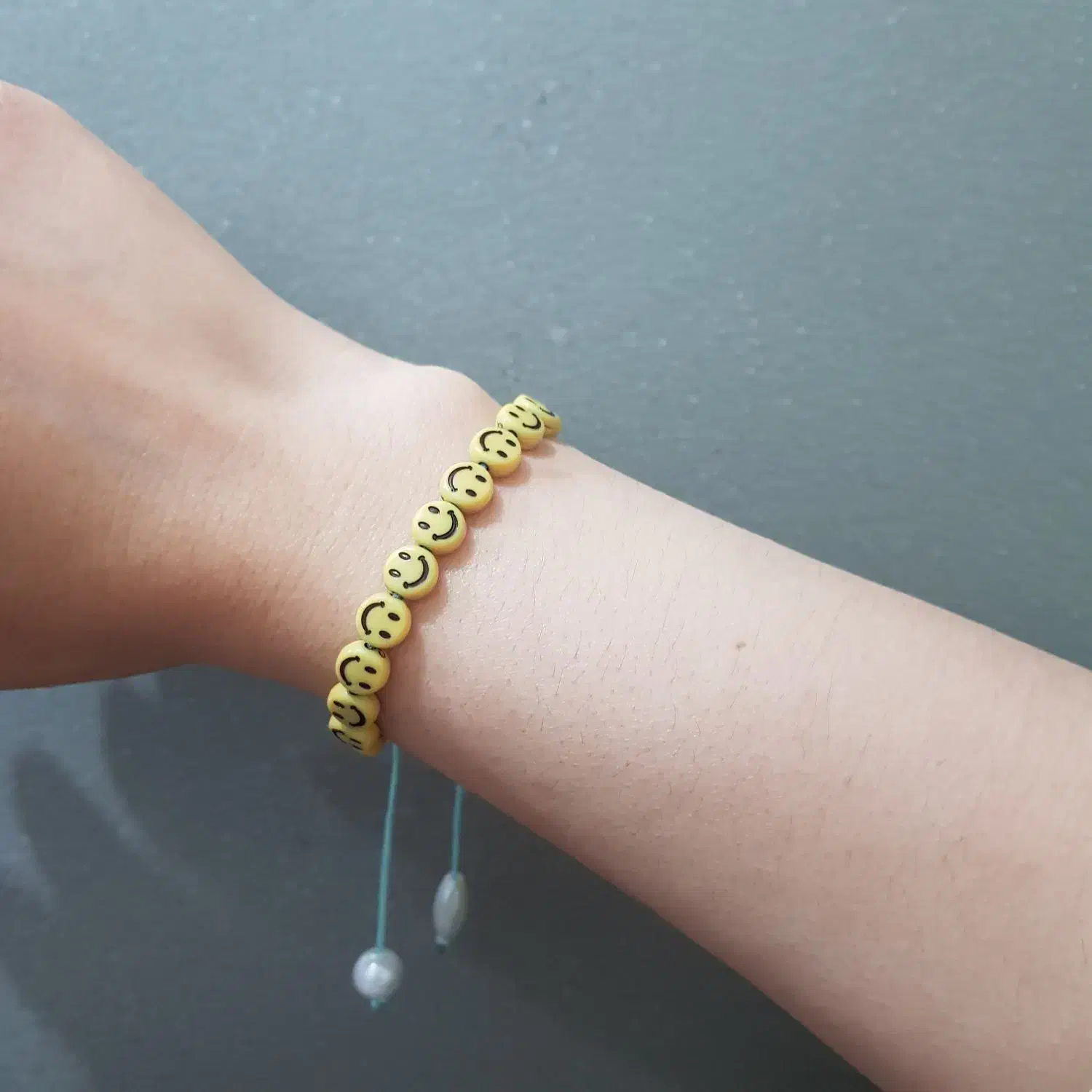 بدلیجات و دستبند|بدلیجات|شیراز, باغ تخت|دیوار