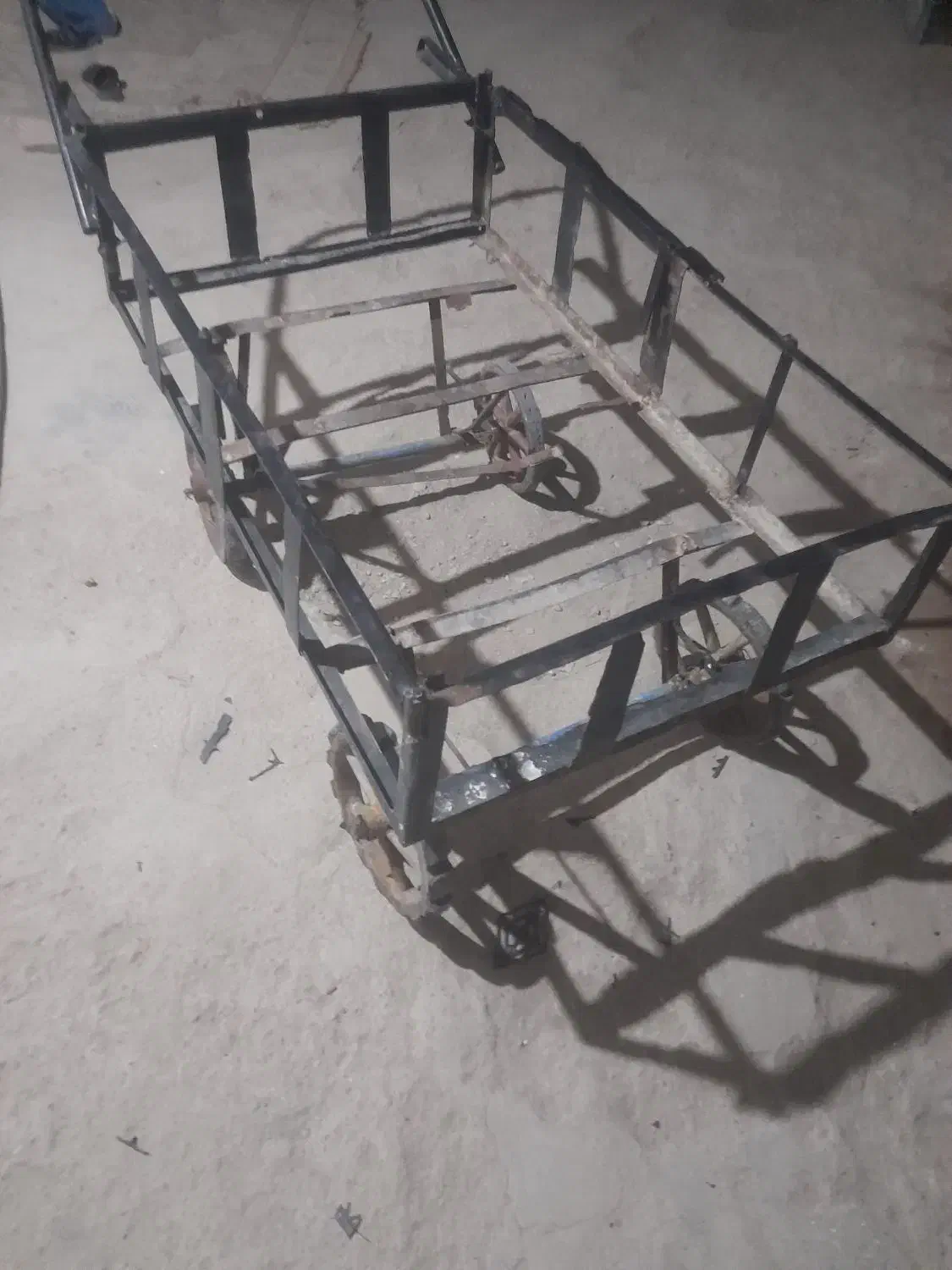 گاری چهار چرخ و 3 شاخه فنس|ابزارآلات|خاش, |دیوار