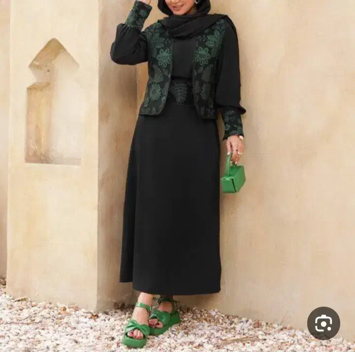 سرافن و جلیقه پالتو بچگانه فروشی|لباس|نورآباد, |دیوار