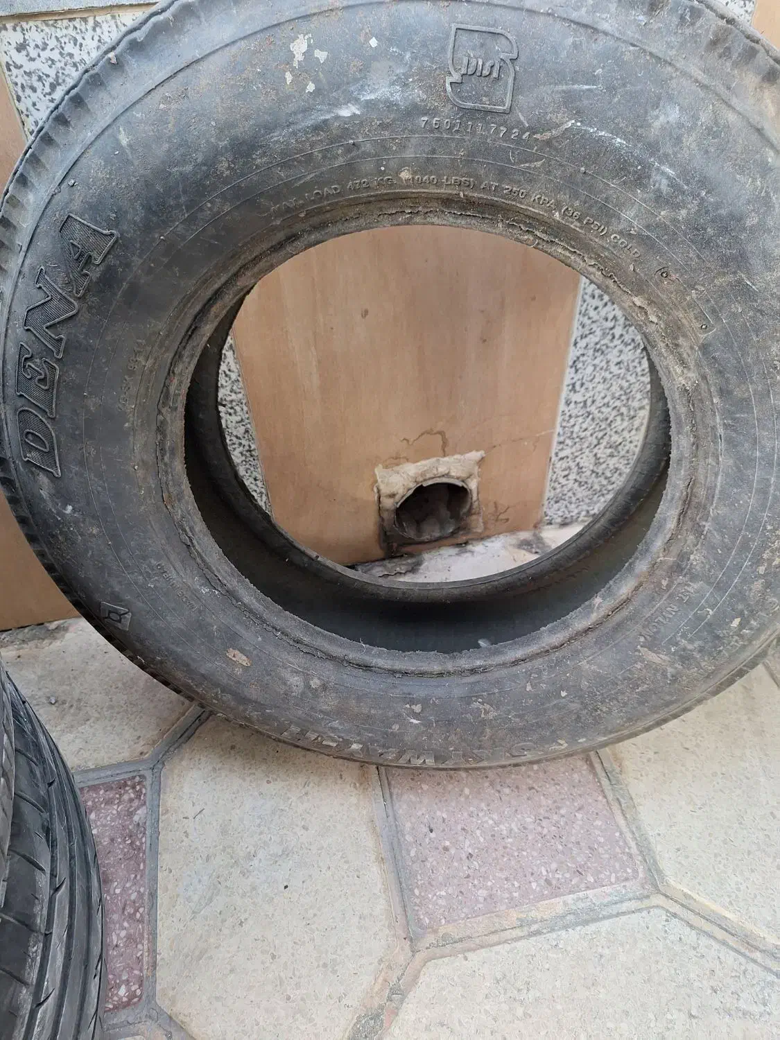 لاستیک پیکان و۱۷۵.کمک پژو.خطرپرشیا..مثلثی خطر|قطعات یدکی و لوازم جانبی|شیراز, احمدی جنوبی|دیوار