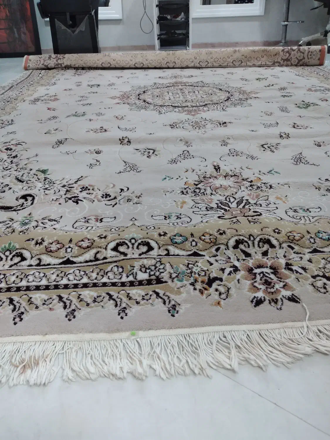 ۲ تخته فرش ۹ متری و ۶ متری|فرش|بابل, |دیوار