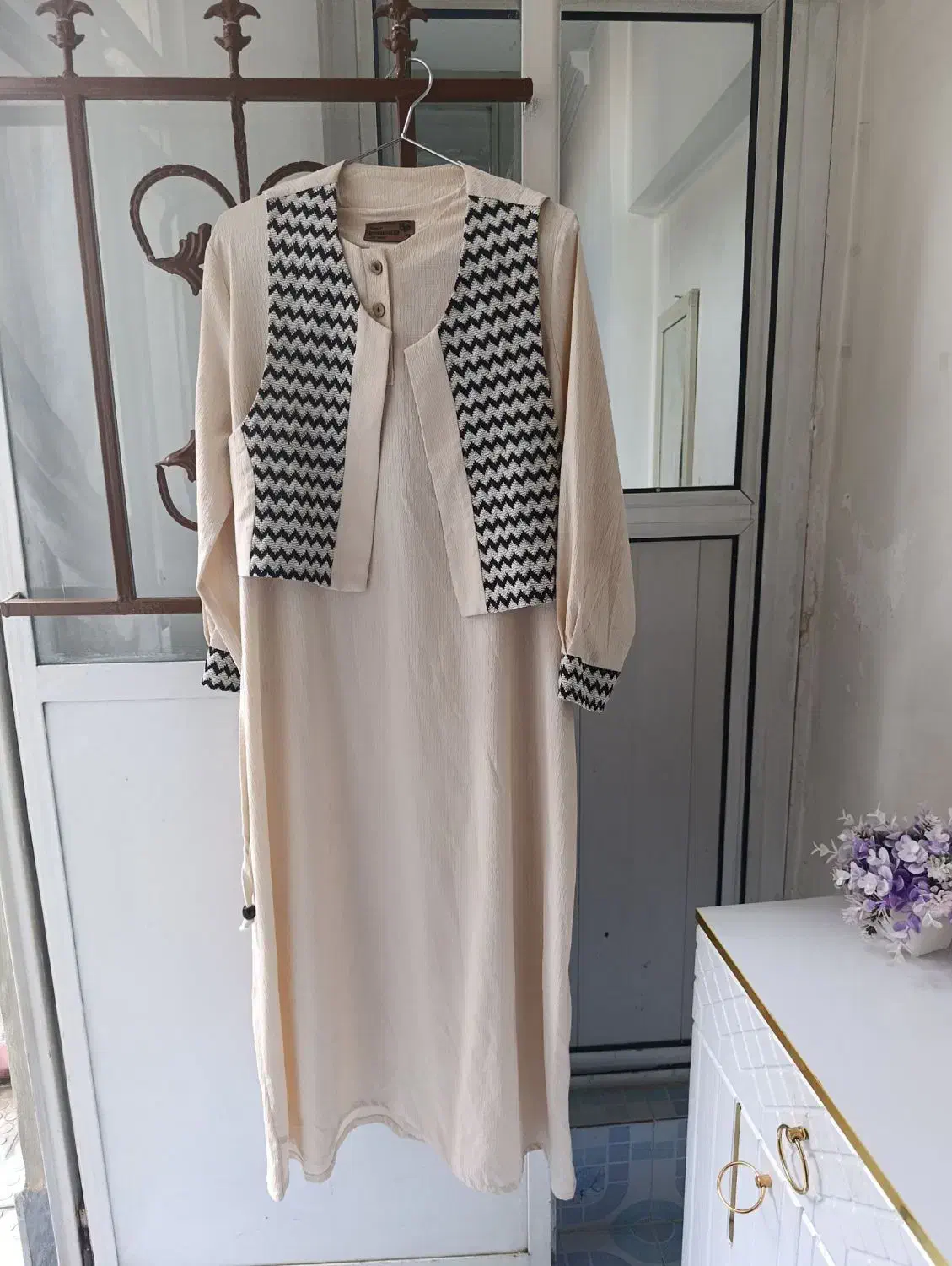 مانتورنگ کرمی باجلیقه خیلی شیک باجنس عالی|لباس|ارومیه, |دیوار