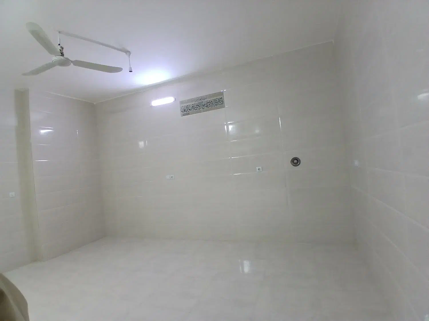 اجاره|اجارهٔ مغازه و غرفه|آباده, |دیوار