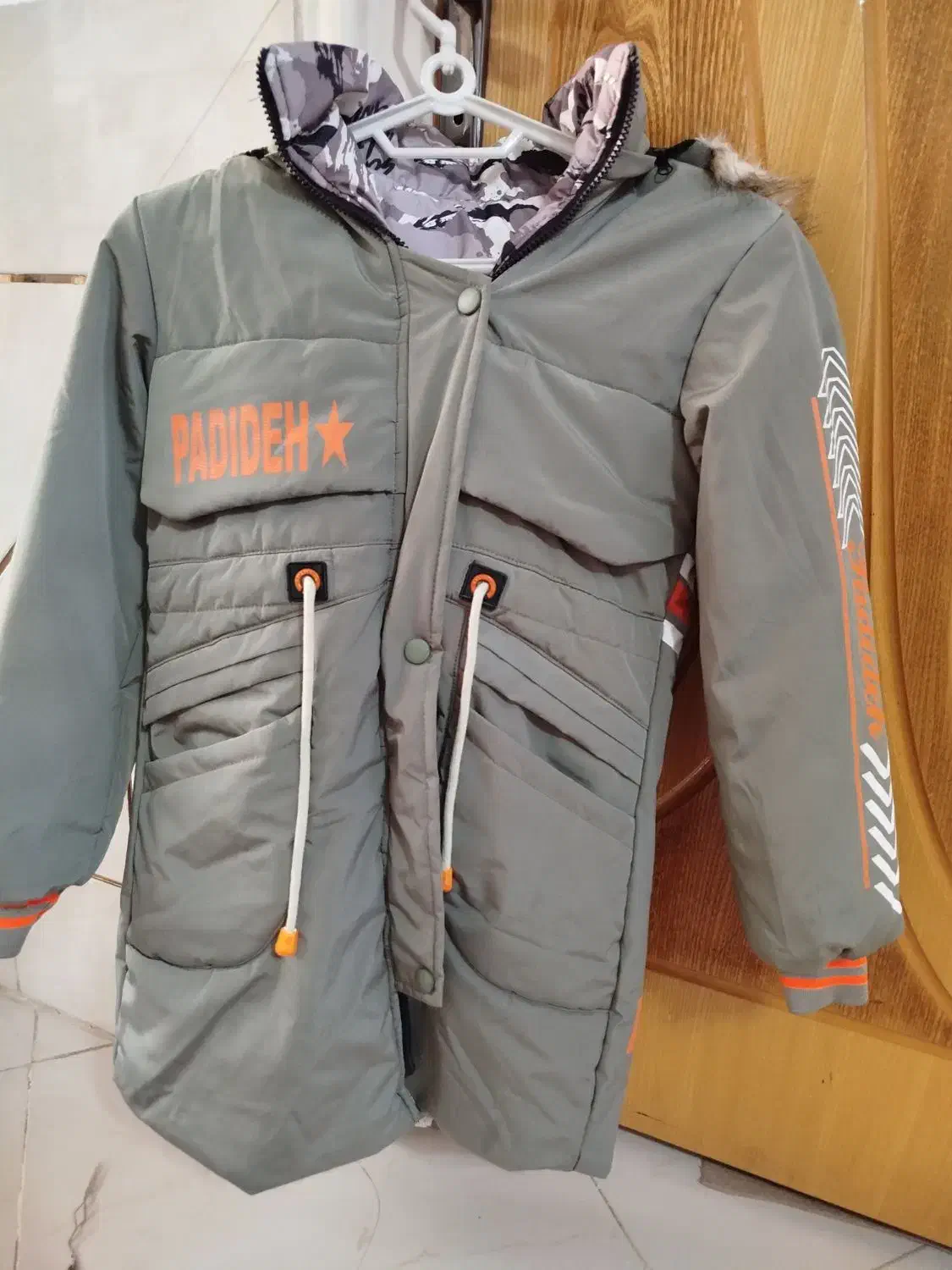 کاپشن دورو نو|لباس|فلاورجان, |دیوار