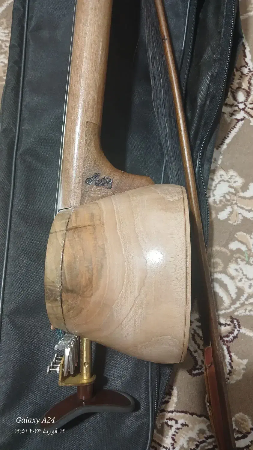 کمانچه|سازهای سنتی|بروجرد, |دیوار