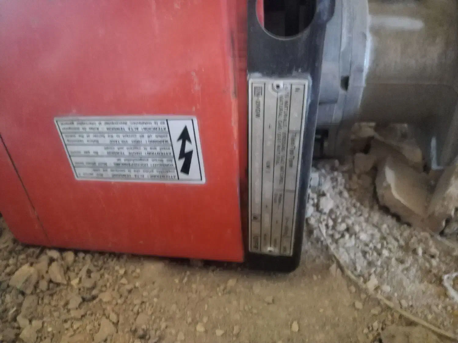 پمپ و مشعل موتورخونه|آبگرمکن، پکیج، شوفاژ|برخوار, |دیوار