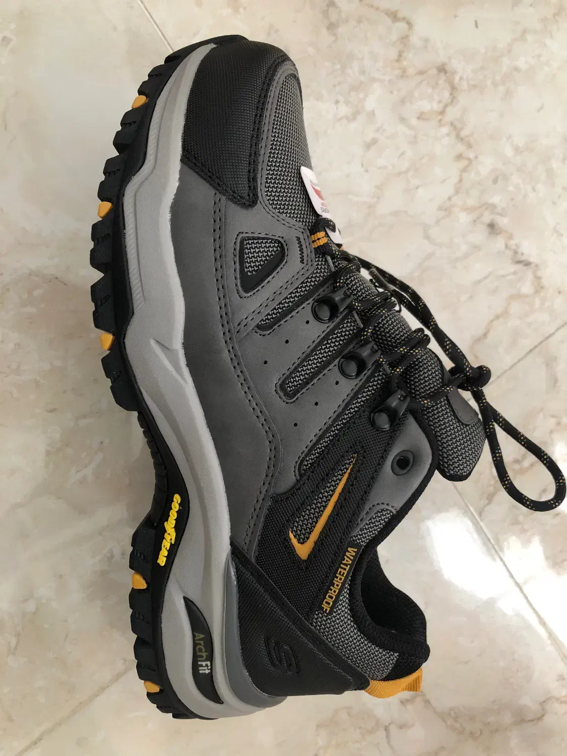 کفش اسکیچرز اصلی|کیف، کفش، کمربند|سیروان, |دیوار