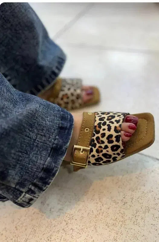 صندل|کیف، کفش، کمربند|زاهدان, |دیوار