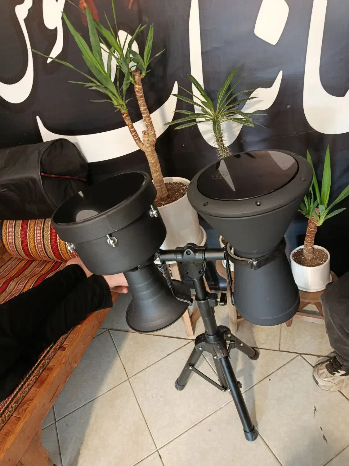 ساز تمپو|درام و پرکاشن|وحیدیه, |دیوار