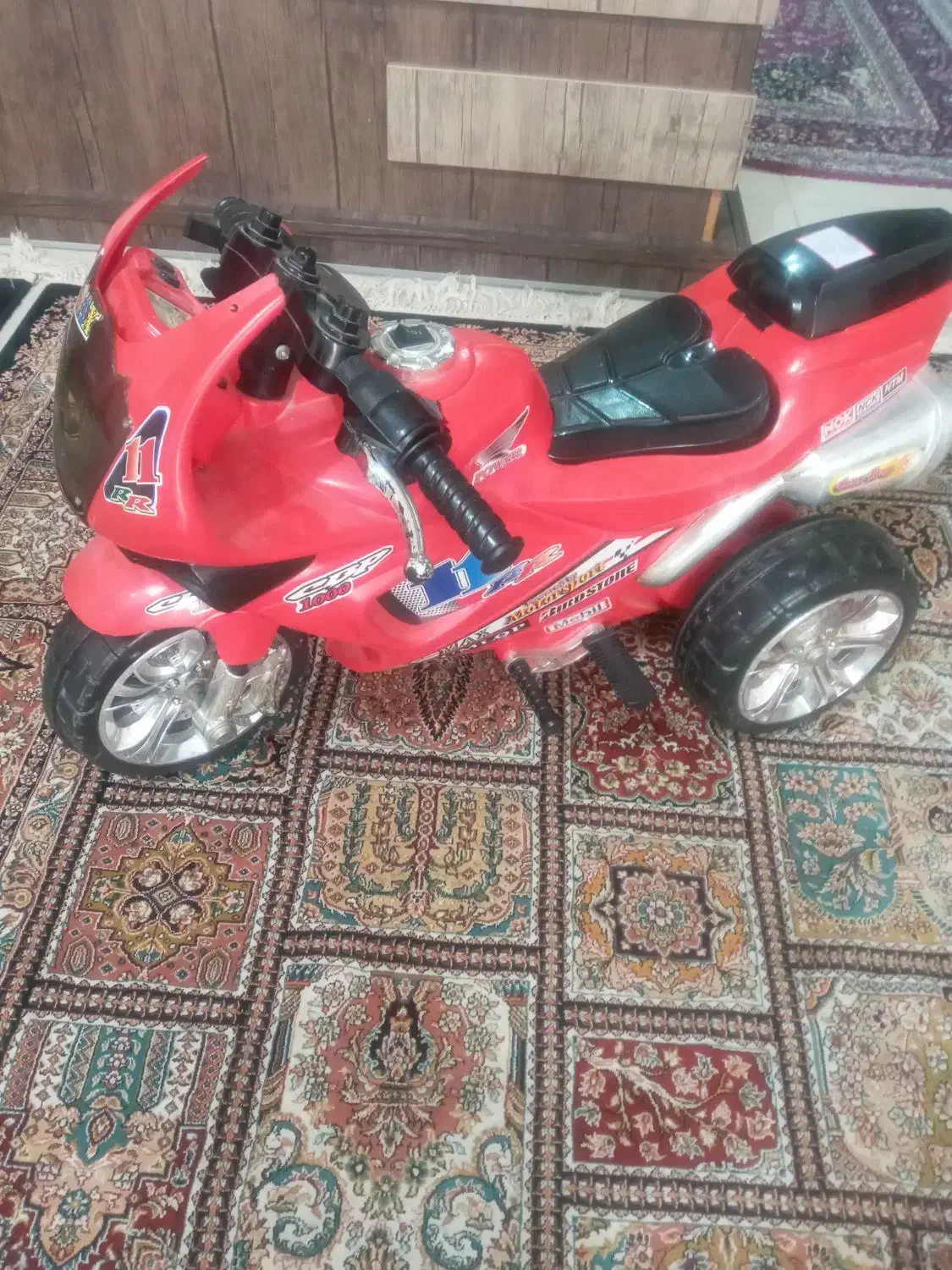 موتور   شارژی  بفروش میره|اسباب‌‌بازی|شاهین‌شهر, شهرک ردانی پور|دیوار