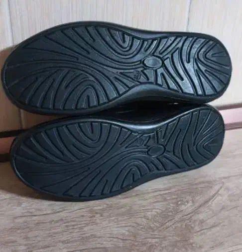 کفش طبی در حد نو سایز۴۴|کیف، کفش، کمربند|صدرا-فارس, فاز ۱|دیوار