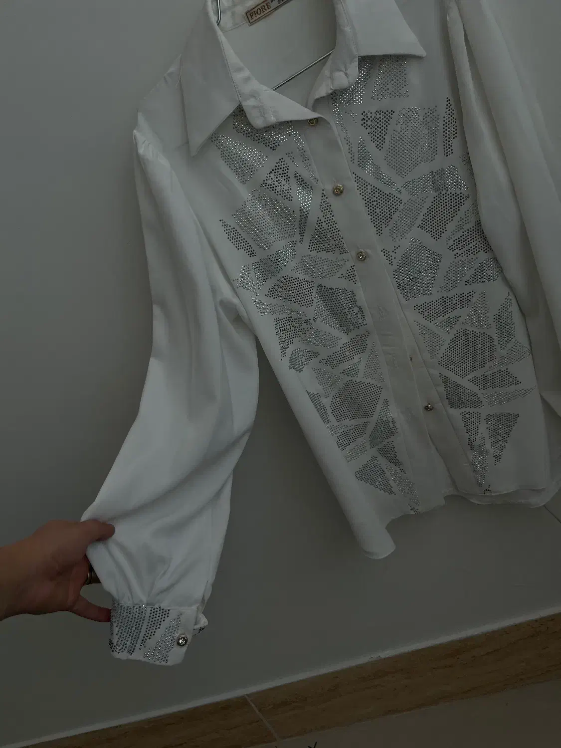 شومیز مجلسی|لباس|قم, دروازه چوبی|دیوار