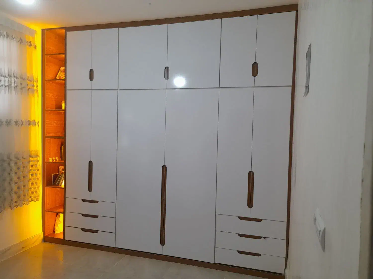 کابینت و کمد دیواری و انواع مصنوعات چوبی|خدمات پیشه و مهارت|الیگودرز, |دیوار