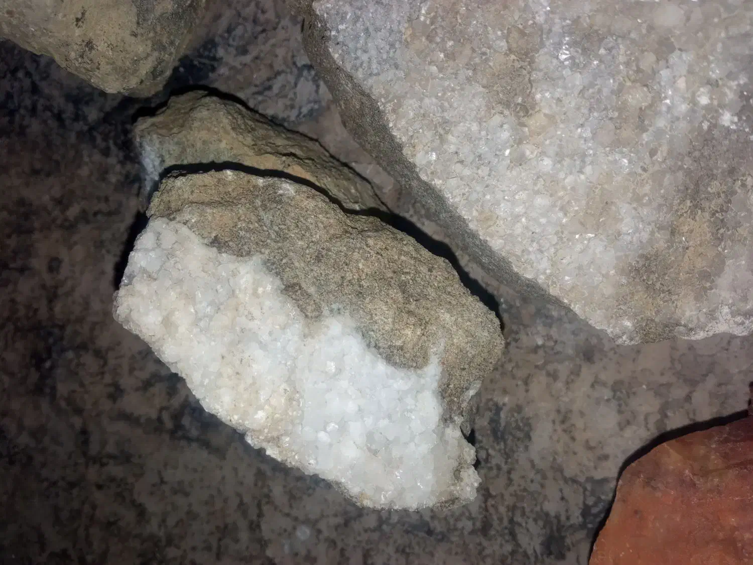 سنگ جواهرات|جواهرات|چگنی, |دیوار