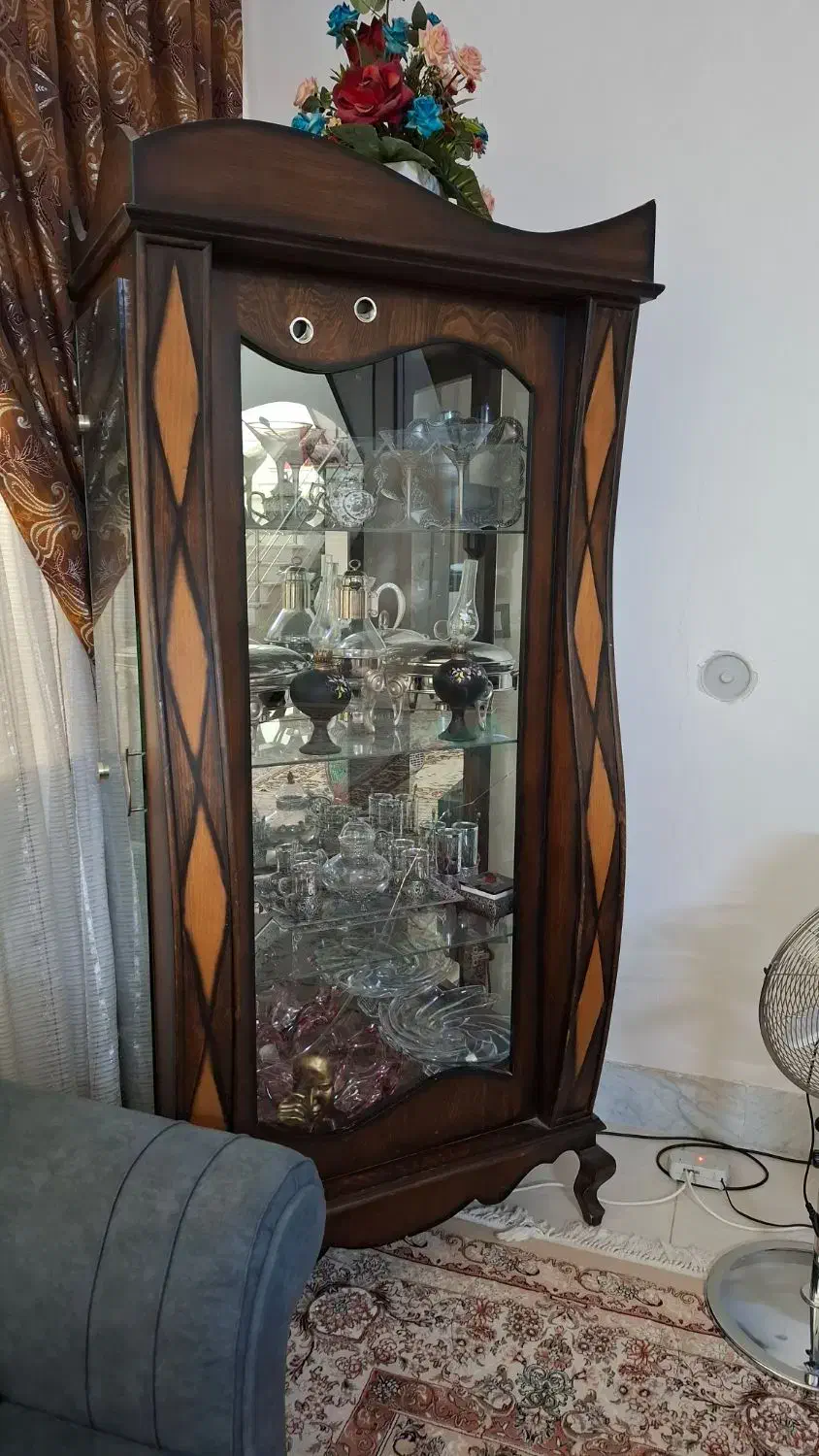 میز|میز تلویزیون|تربتحیدریه, ۴۵ متری|دیوار