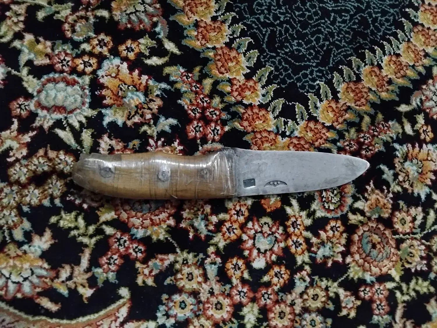 دوتا چاقو معاوضه با کبوتر|کلکسیون و سرگرمی|بجنورد, |دیوار