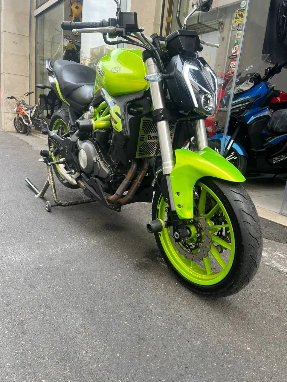 بنلی جفت ۲۵۰ سی سی ۱۴۰۰|موتورسیکلت|تهران, گمرک|دیوار