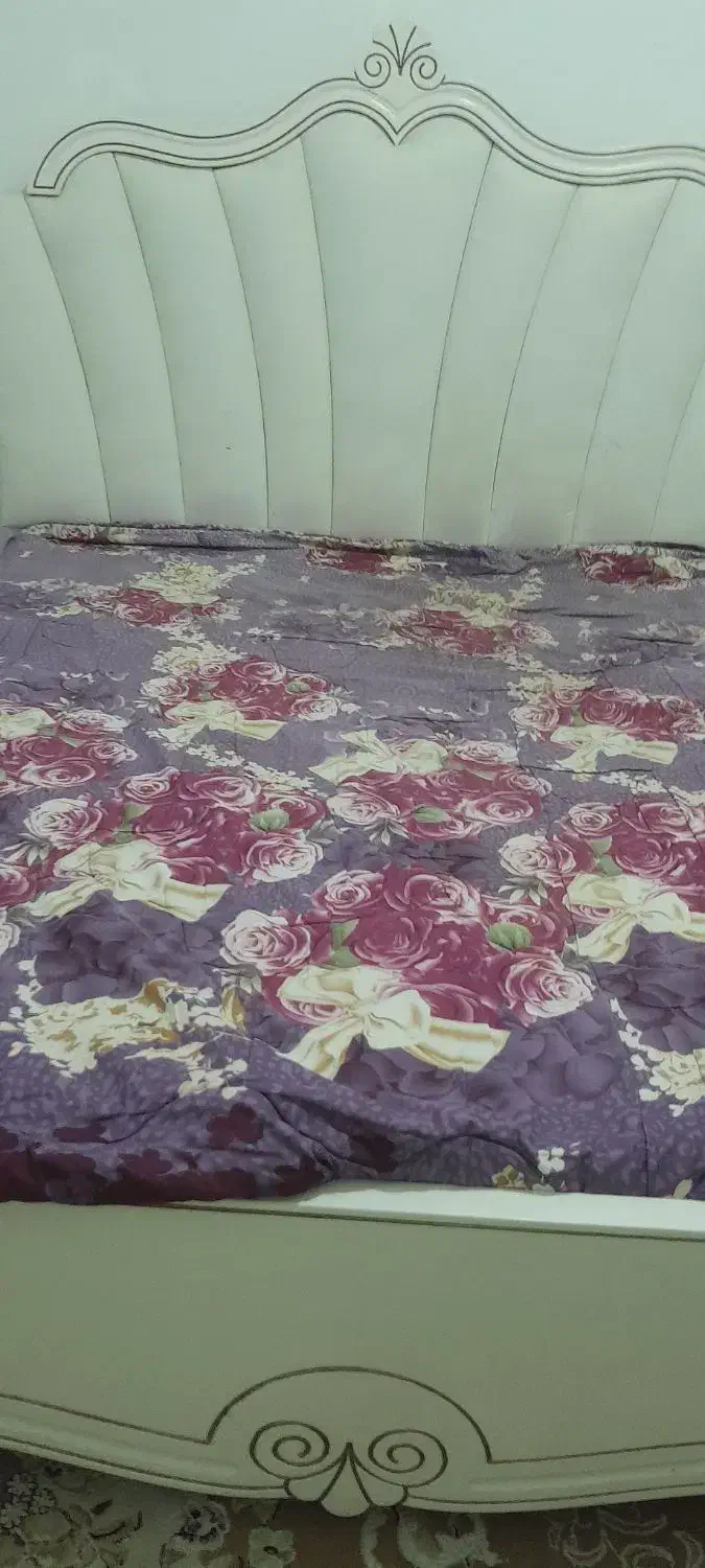 مبل ال ۶ نفره و تخت خواب ۲ نفره|مبلمان خانگی و میز عسلی|دابودشت, |دیوار