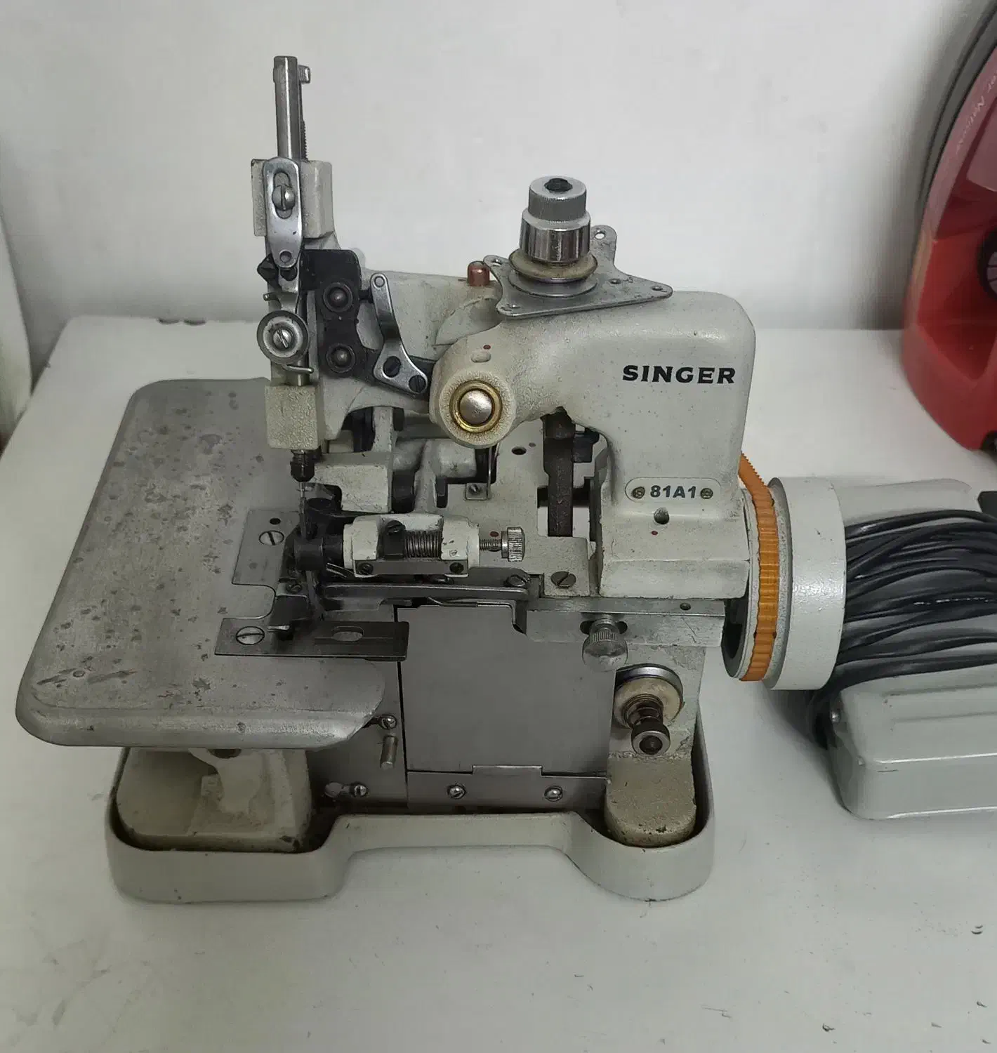 سر دوز سه نخ|چرخ خیاطی و ریسندگی|بروجرد, |دیوار