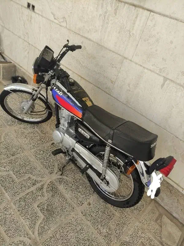 موتور سیکلت|موتورسیکلت|شیراز, آبیاری|دیوار