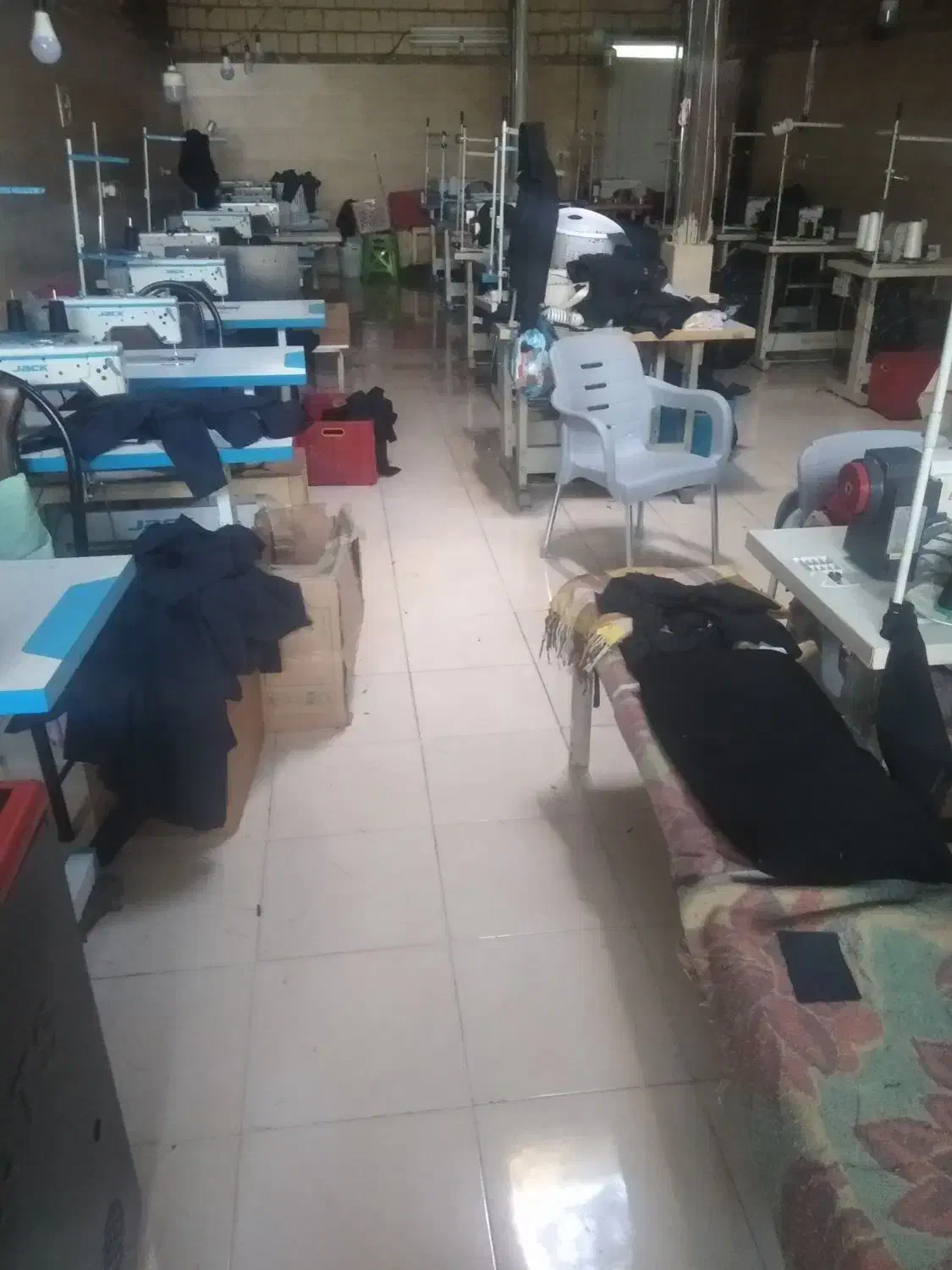 چرخکار وسط کار وردست خیاط آموزش افراد مبیدی|استخدام صنعتی، فنی، مهندسی|همدان, |دیوار