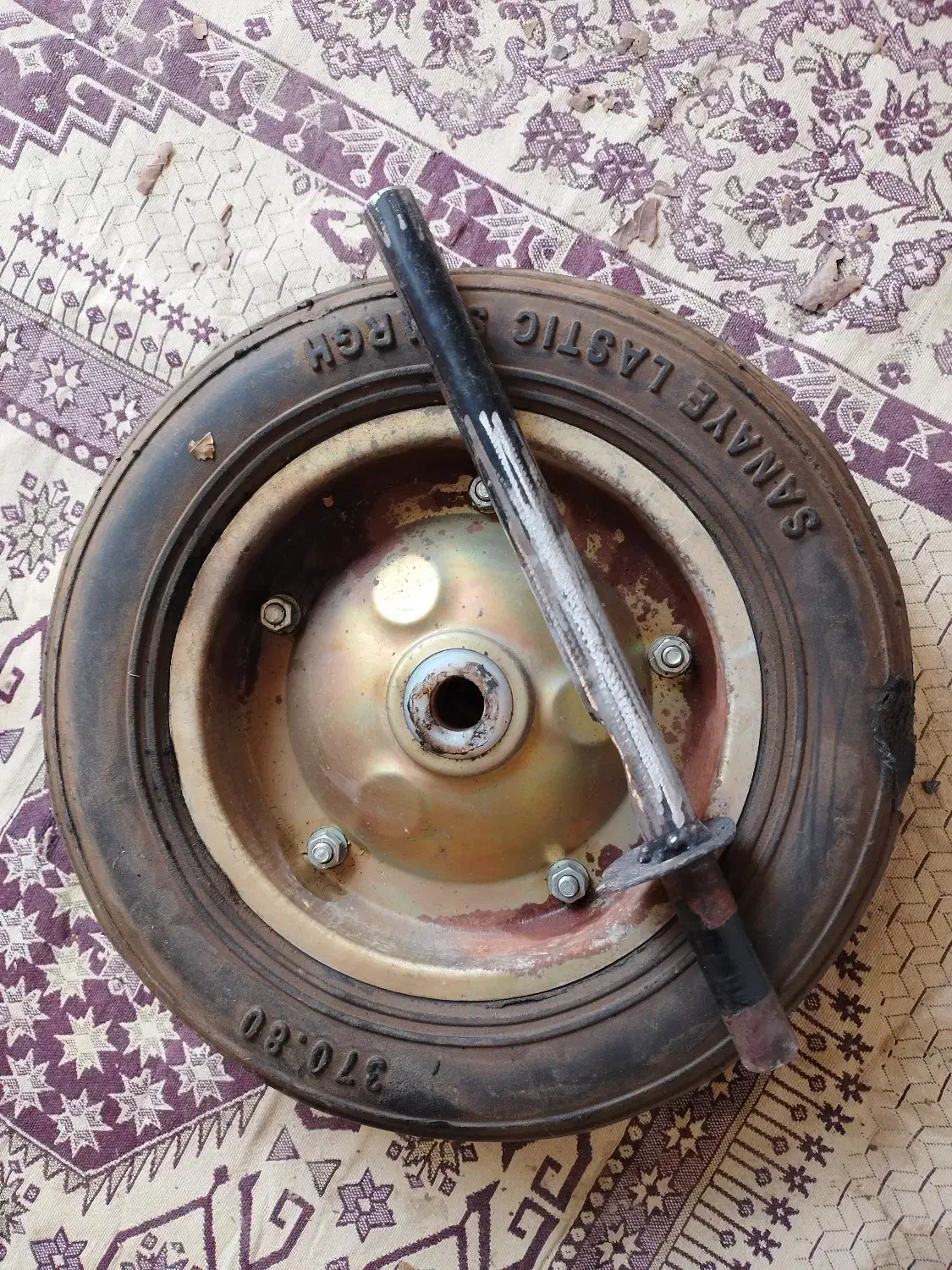 ۶ عدد لاستیک فرغون|ابزارآلات|اردبیل, |دیوار