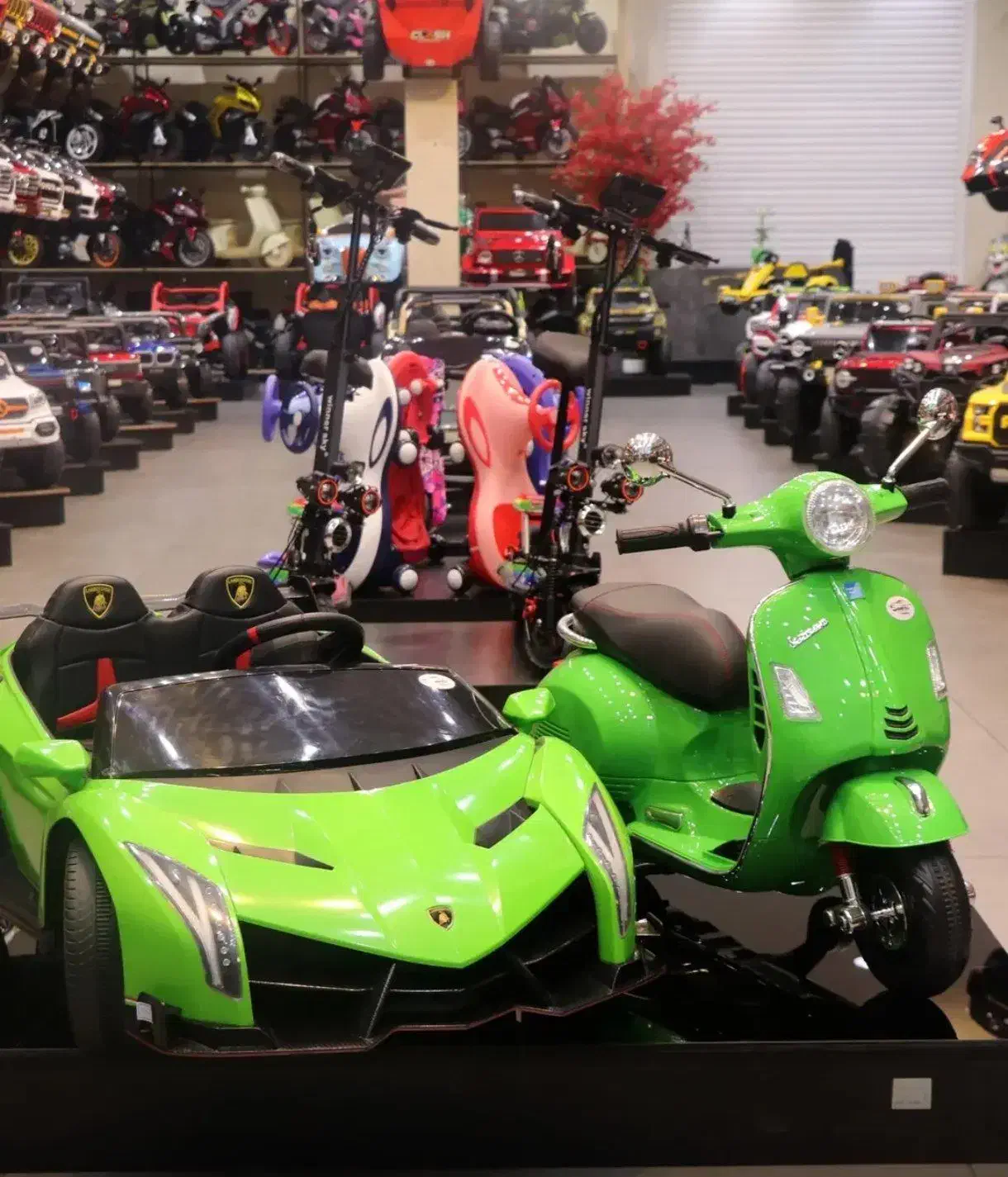 ماشین شارژی با اقساط ۶ ماهه +/ امـپراطور|اسباببازی بچه|کرمان, |دیوار