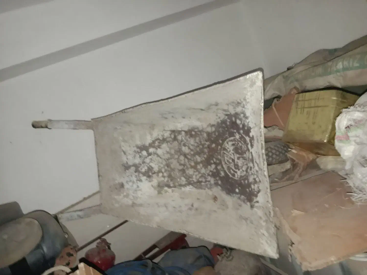 فرغون در ح نو کاملاسالم|ابزارآلات|تبریز, |دیوار