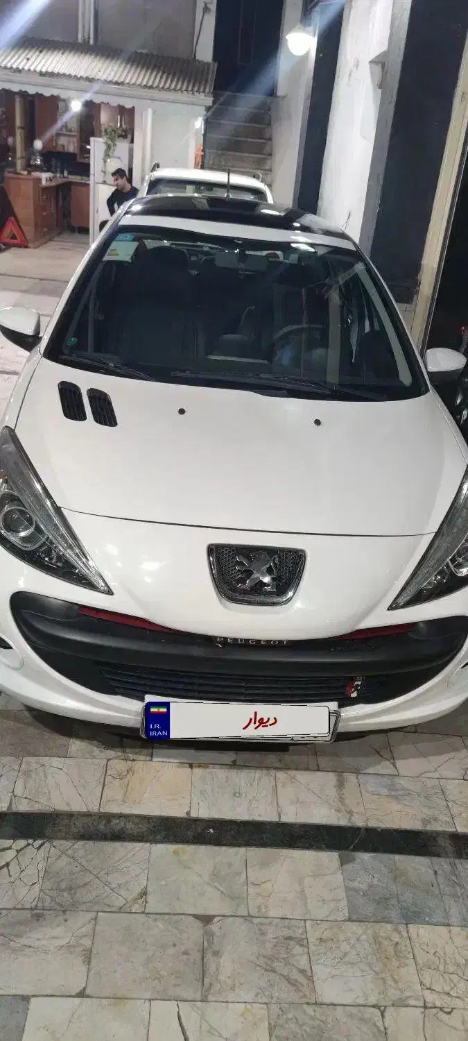 پژو ۲۰۷ سقف پانا|خودرو سواری و وانت|رشت, کوی جام جم|دیوار
