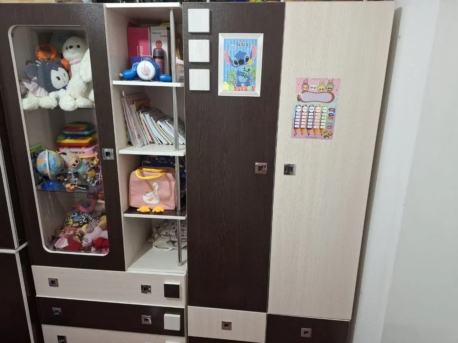 کمد دوتکه  و تخت خواب  سالم و تمیز وخوشخواب|تخت و سرویس خواب|پاکدشت, پاکدشت (مامازند)|دیوار