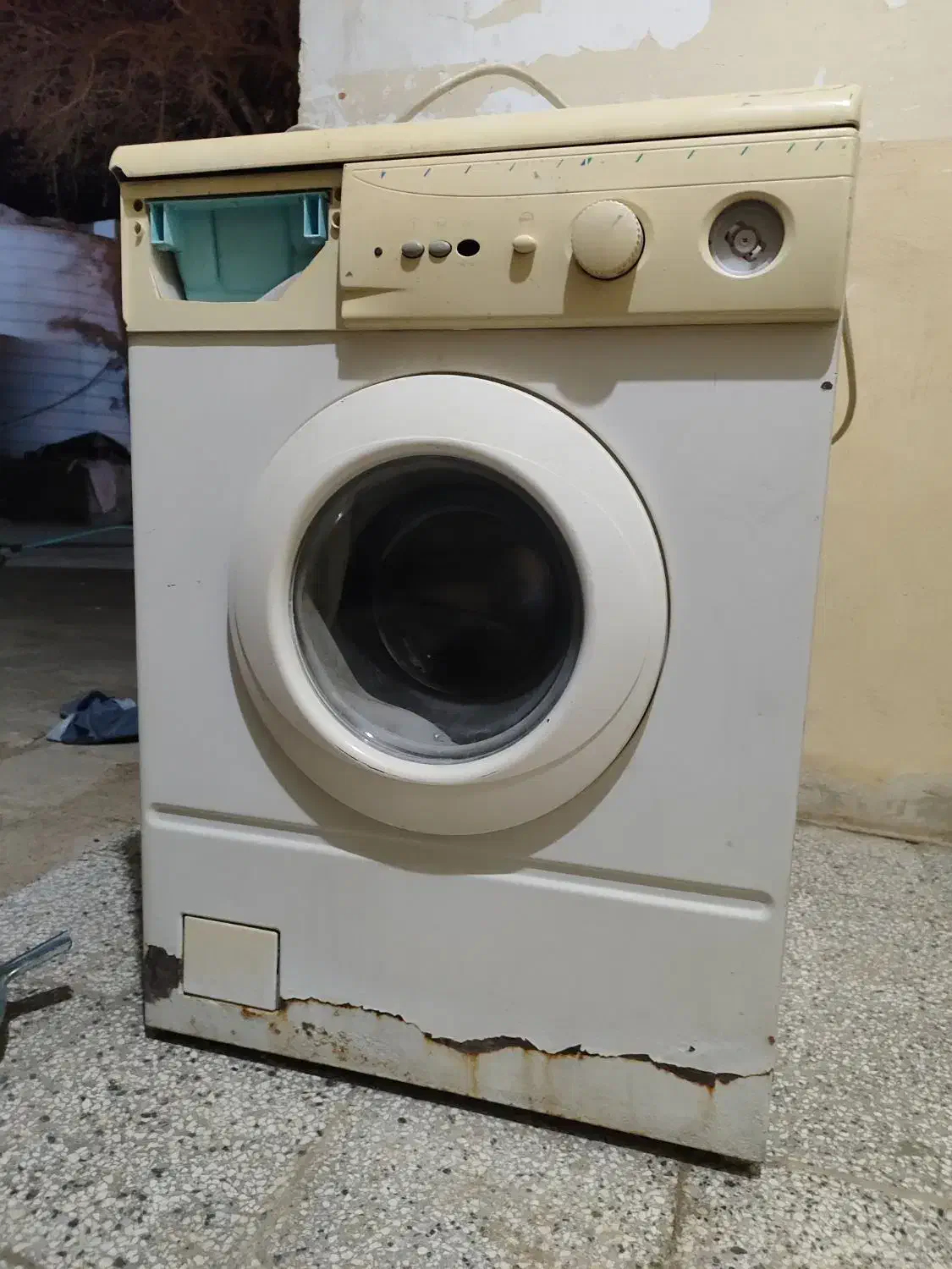 ماشین لباسشویی اتومات|ماشین لباسشویی و خشک‌کن لباس|جزنیک, |دیوار