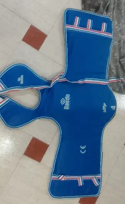 هوگو تکواندو|تجهیزات ورزشی|پرند, فاز ۲|دیوار