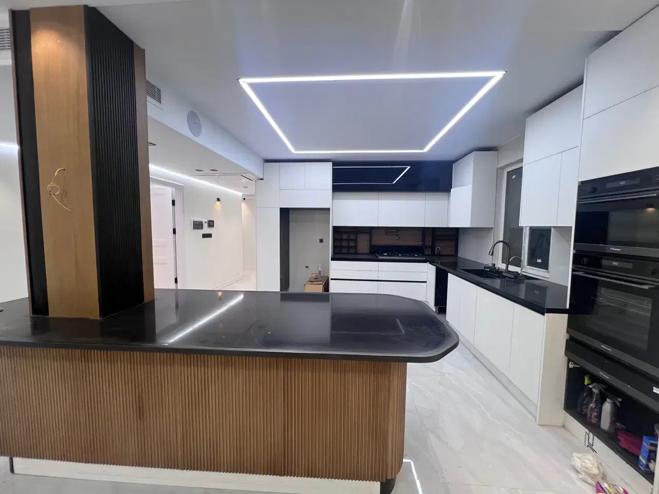 شهرک غرب سه خواب ویلایی کلید نخورده ویو ابدی