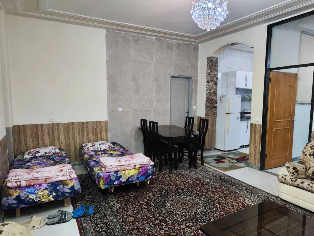 منزل سوییت آپارتمان خانه مسافر مبله هتل سرداران|اجارهٔ کوتاه‌مدت آپارتمان و سوئیت|شیراز, حافظیه|دیوار