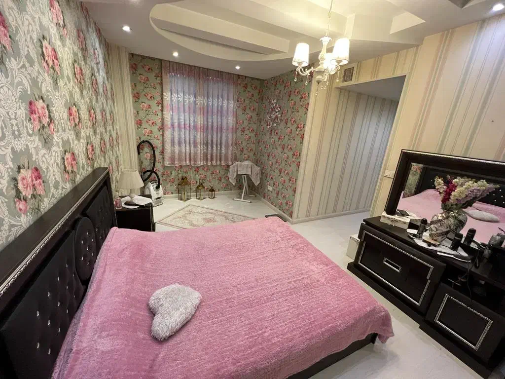 آپارتمان ۱۸۵ متر ۳ خوابه /فایل اختصاصی/۲p سندی