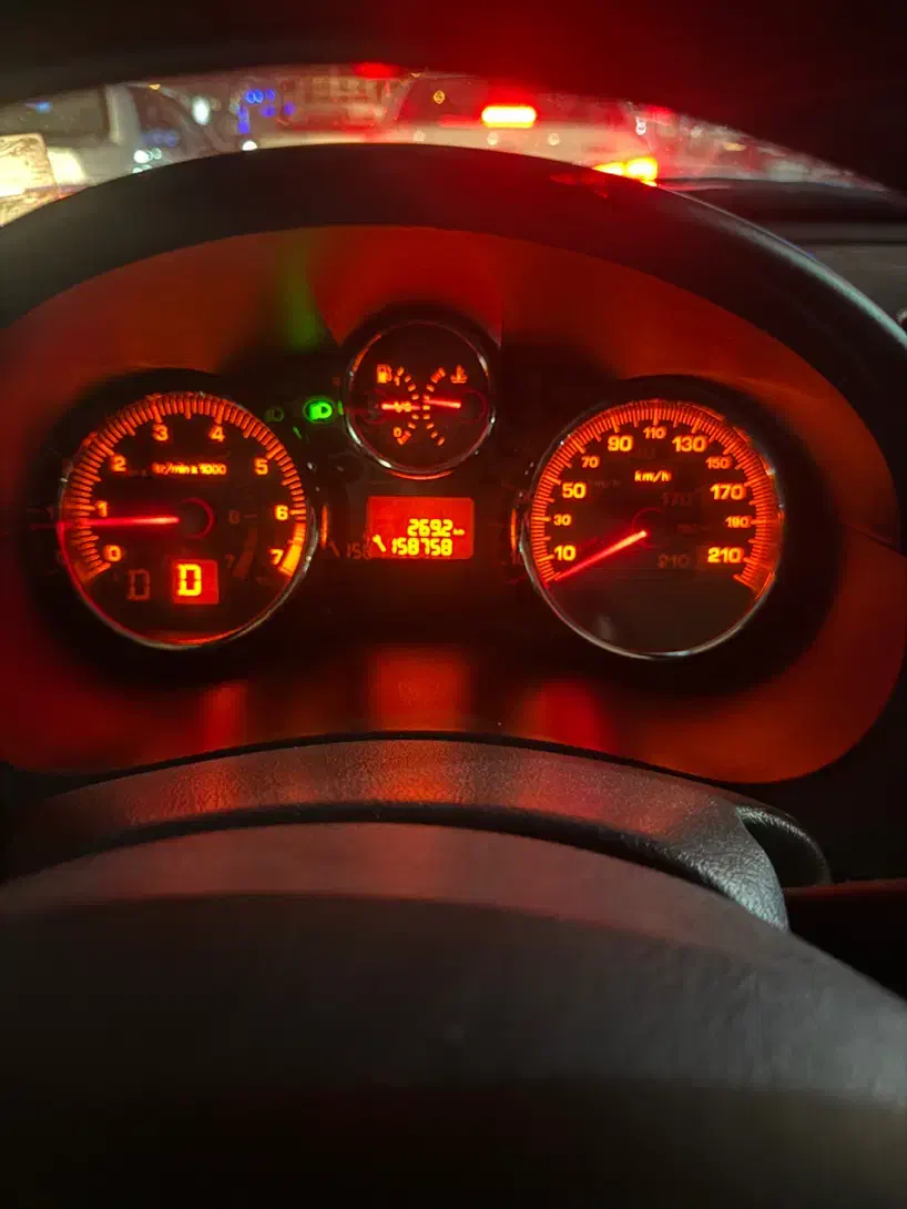 پژو۲۰۷اتومات فرانسوی در حدصفر|خودرو سواری و وانت|یزد, |دیوار