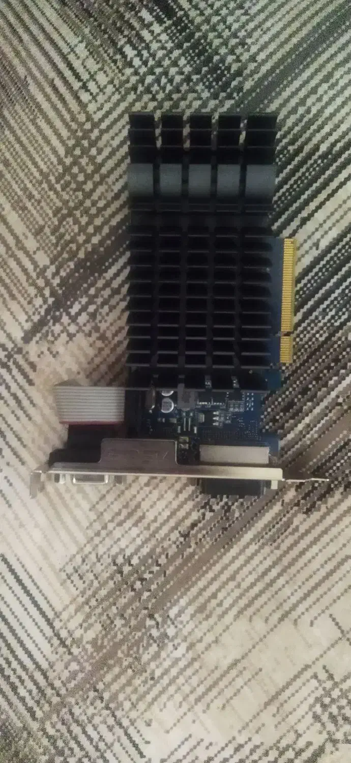 کارت گرافیک 2 گیگ|قطعات و لوازم جانبی رایانه|اردبیل, |دیوار